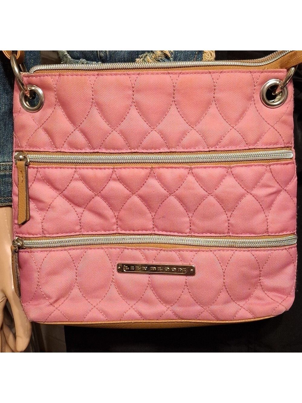 Lily Bloom pink quilted sling crossbody bag 9.5x8 - Picture 2 of 4